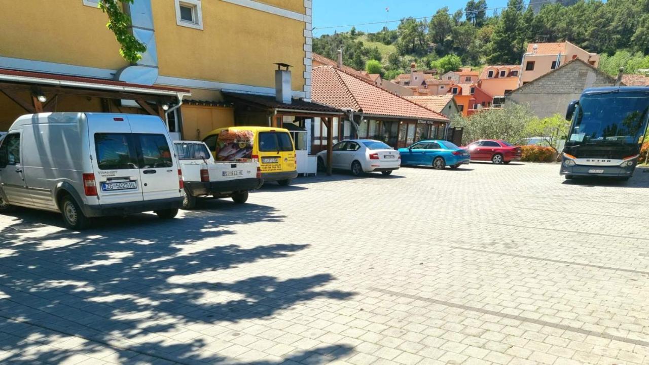 Visovac Rooms And Breakfast Skradin Exterior foto