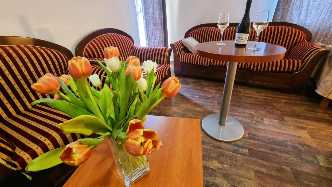 Visovac Rooms And Breakfast Skradin Exterior foto