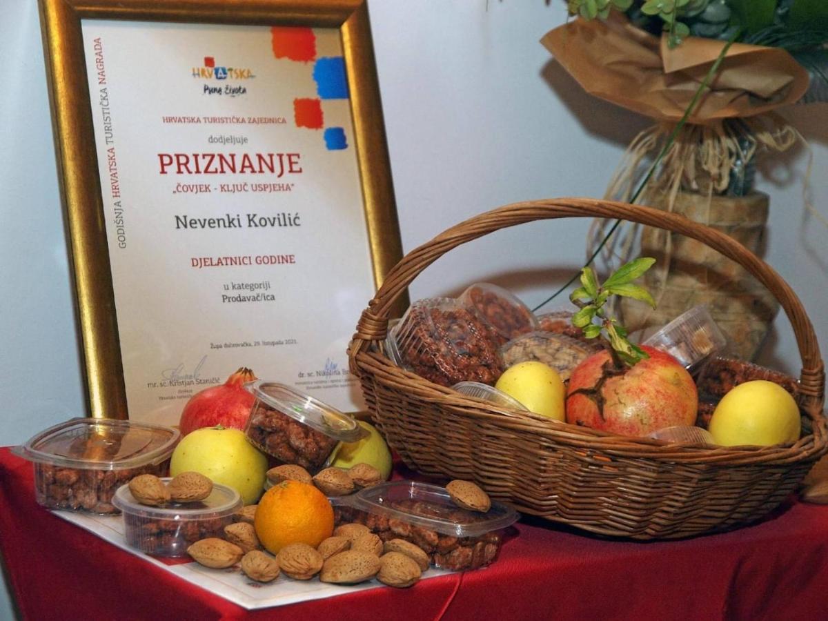Visovac Rooms And Breakfast Skradin Exterior foto